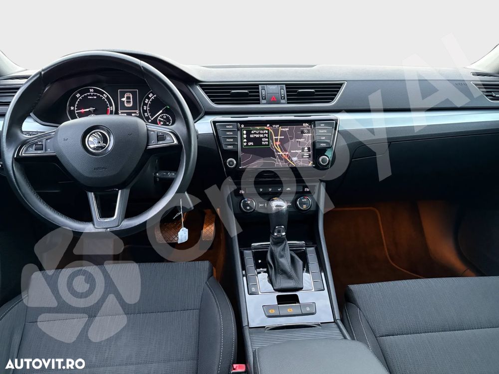 Skoda Superb 2.0 TDI DSG Active - 13