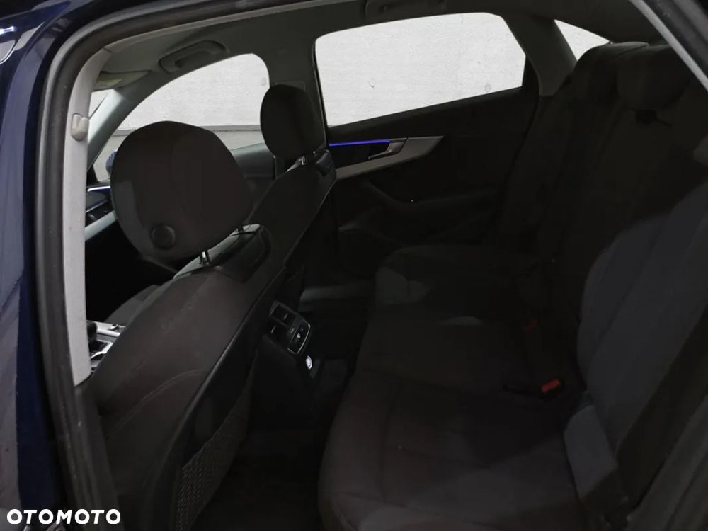 Audi A4 Limousine 35 TFSI mHEV S Line S tronic - 13