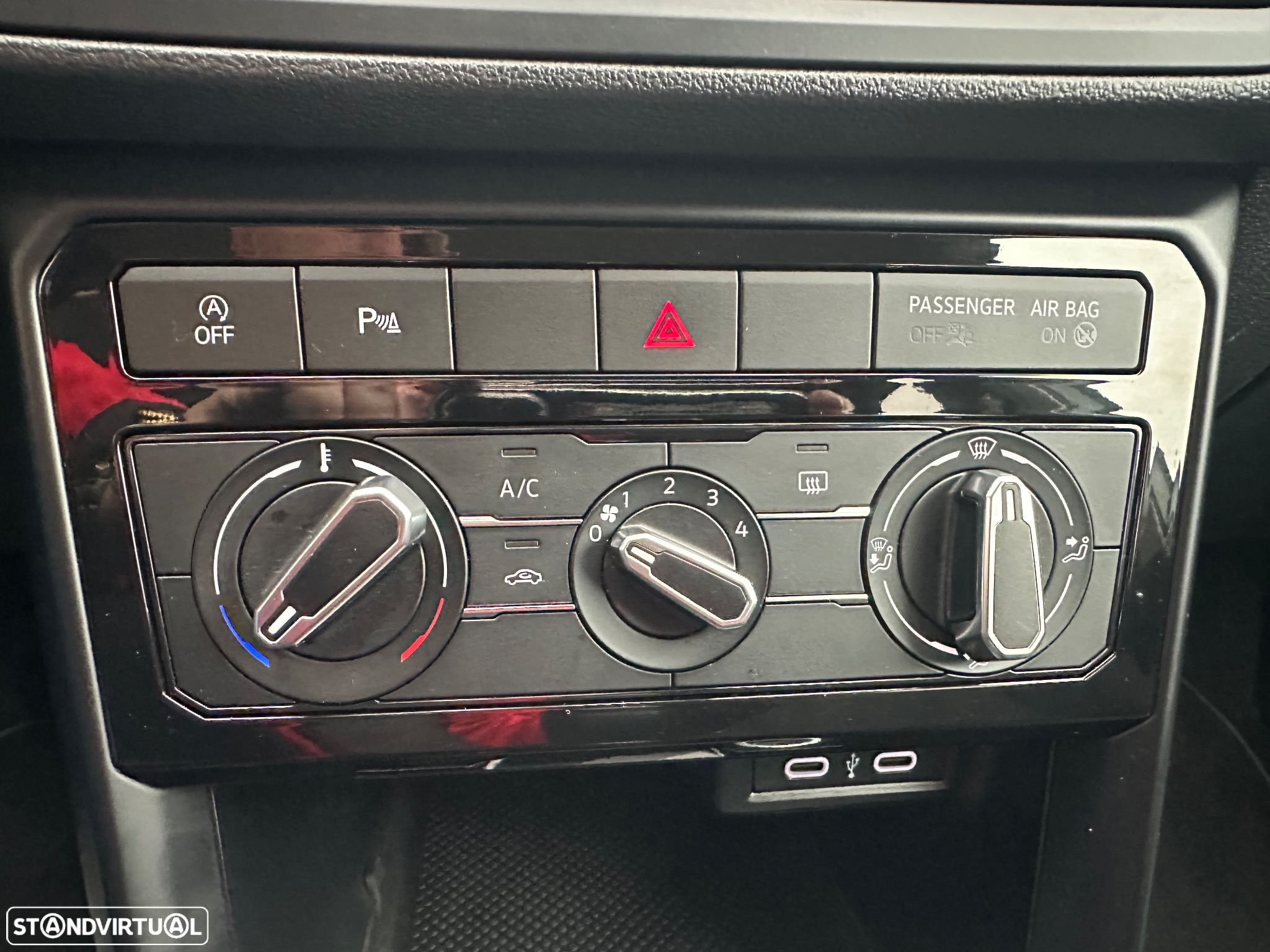 VW T-Cross 1.0 TSI Conceptline - 28