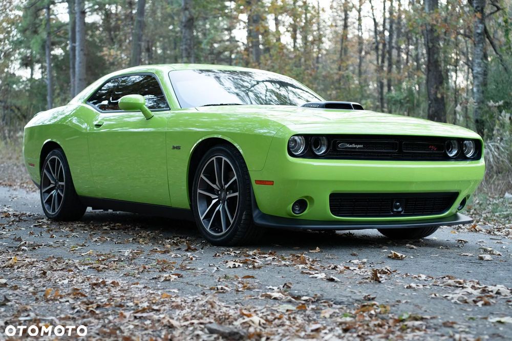 Dodge Challenger 5.7 R/T - 1