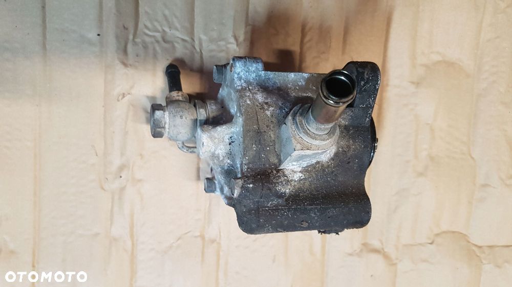 toyota previa 01-06 2.0 d4d vacum pompa - 1