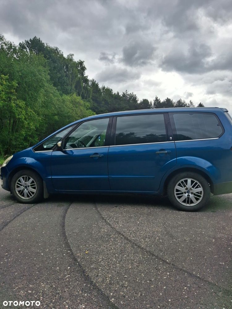 Ford Galaxy 2.0 Ghia - 13