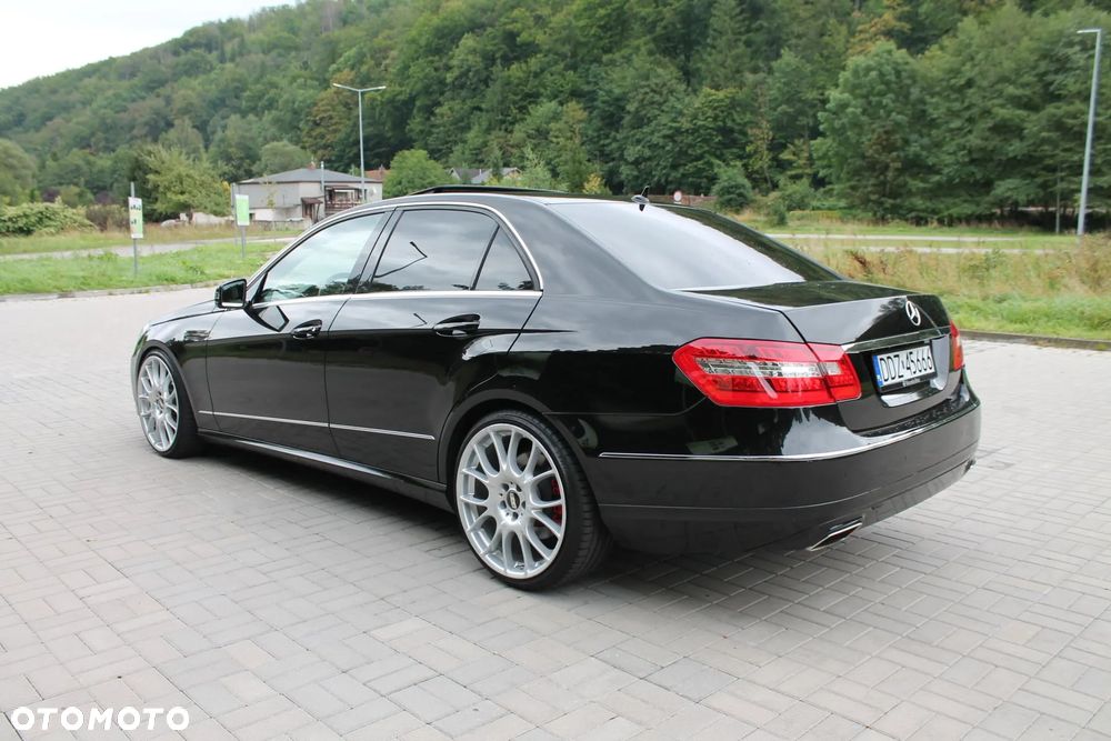 Mercedes-Benz Klasa E 500 4Matic Automatik Avantgarde - 3