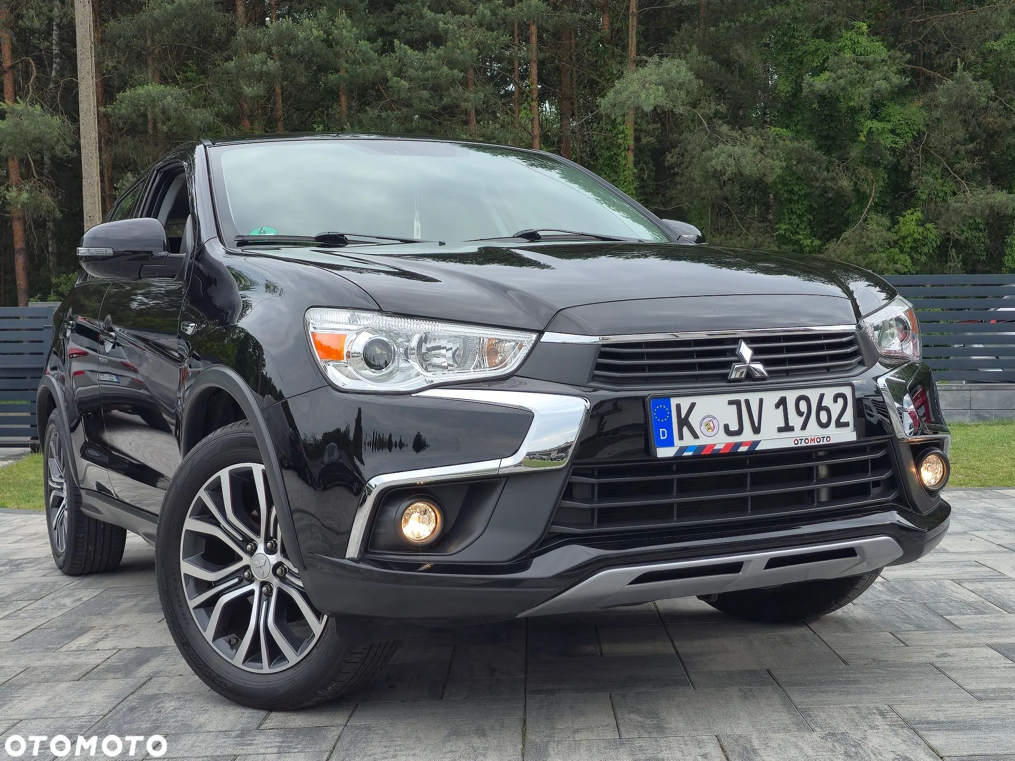 Mitsubishi ASX 1.6 2WD Diamant Edition+ - 1