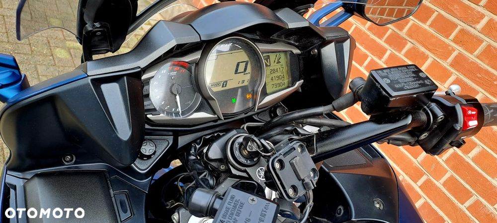 Yamaha FJR - 9