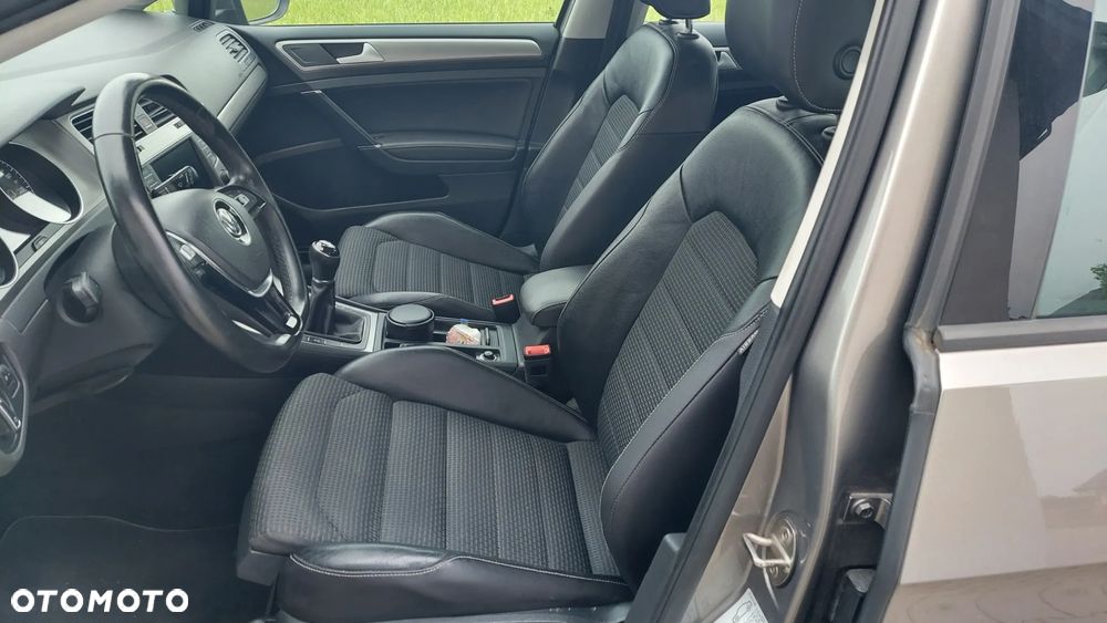 Volkswagen Golf 1.6 TDI BMT Highline - 11