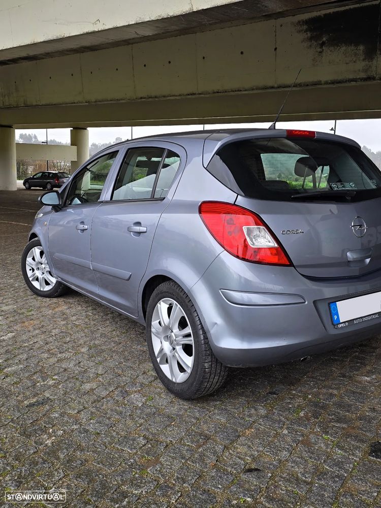 Opel Corsa 1.2 Enjoy - 12