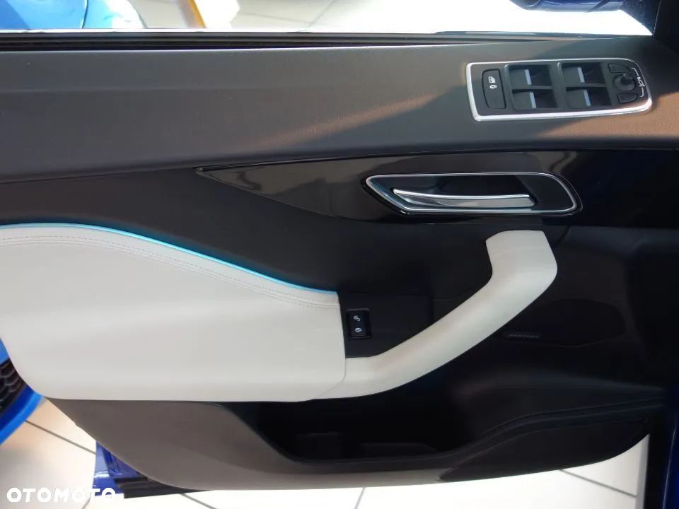 Jaguar F-Pace 2.0 i4P AWD R-Sport - 27