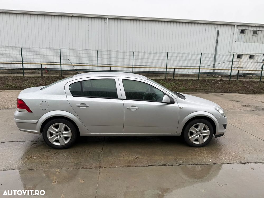 Opel Astra 1.6 TWINPORT ECOTEC Start/Stop Active - 6