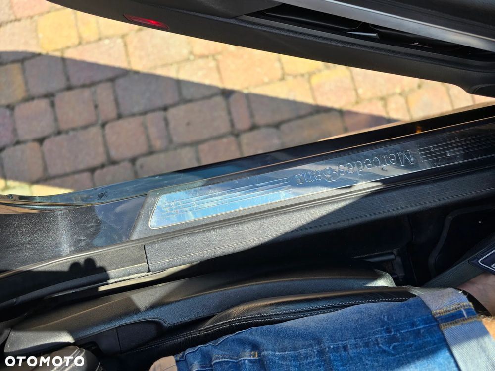 Mercedes-Benz Klasa E 350 CDI DPF BlueEFFICIENCY 7G-TRONIC Avantgarde - 36