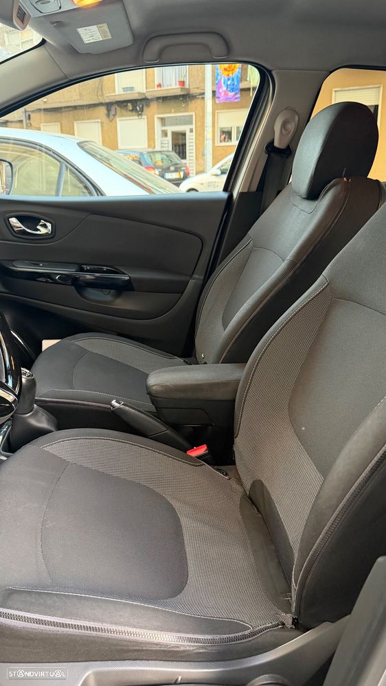 Renault Captur 1.5 dCi - 11
