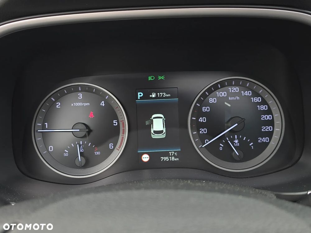 Hyundai Tucson 2.0 CRDI 4WD Automatik Style - 29