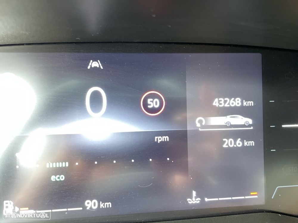 Renault Clio 1.0 TCe Evolution Bi-Fuel — fotografia 3