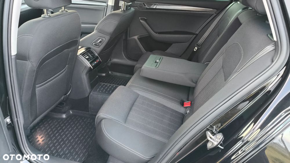 Skoda Superb 2.0 TDI Style DSG - 14