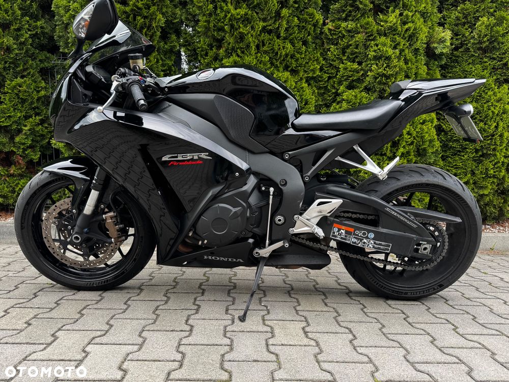 Honda CBR - 1