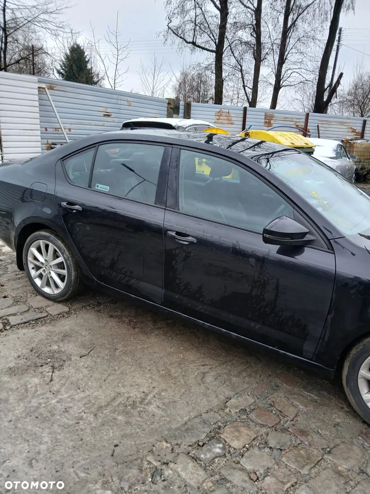 Skoda octavia 3 drzwi błotnik klapa - 1