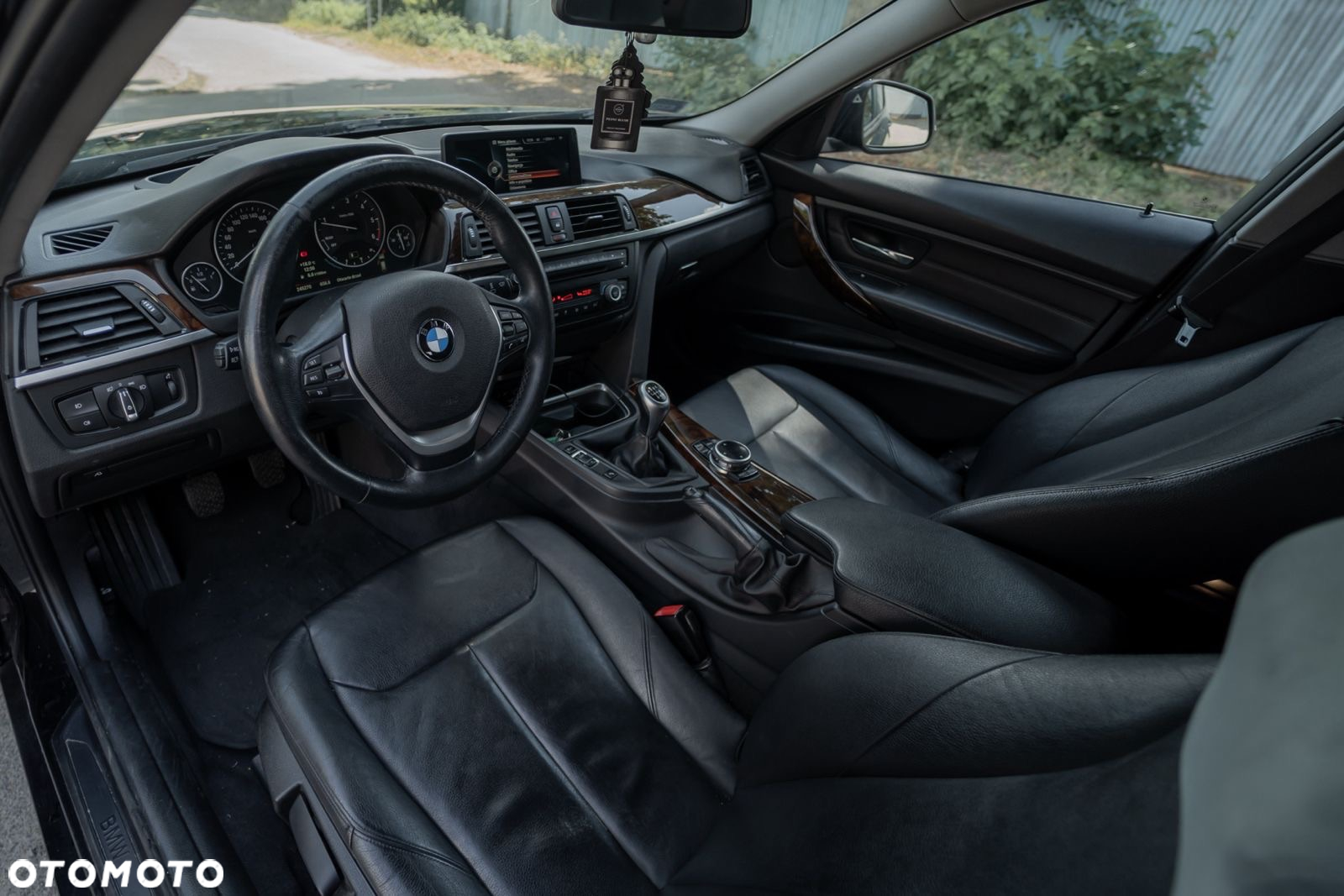 BMW Seria 3 320d Sport Line - 23