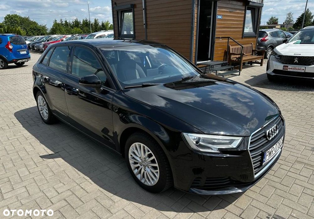 Audi A3 Sportback - 3