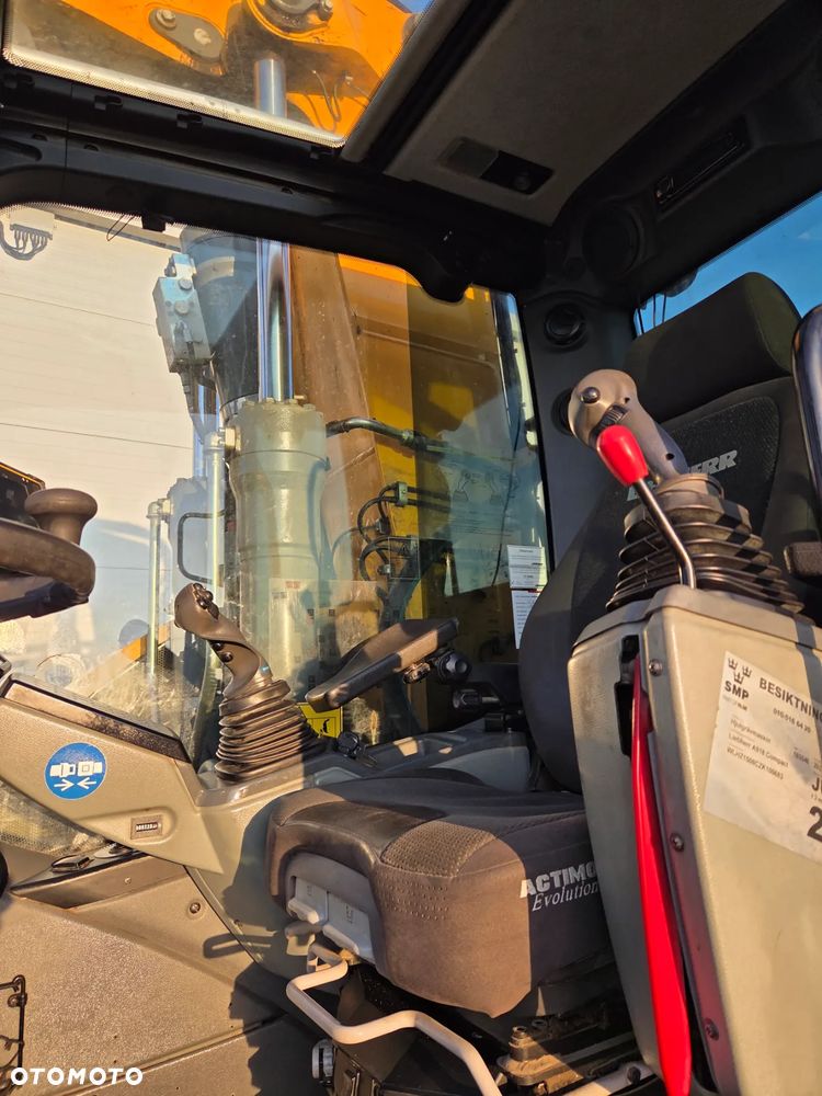 Liebherr 918 Compact - 10