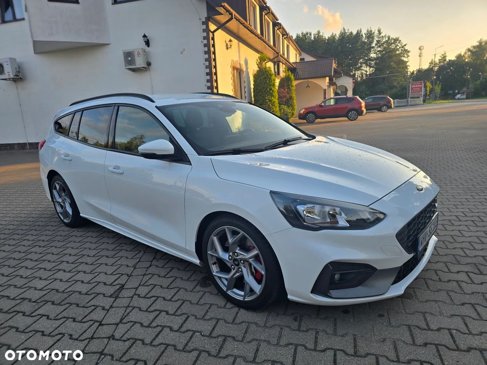 Ford Focus 2.0 EcoBlue ST - 4