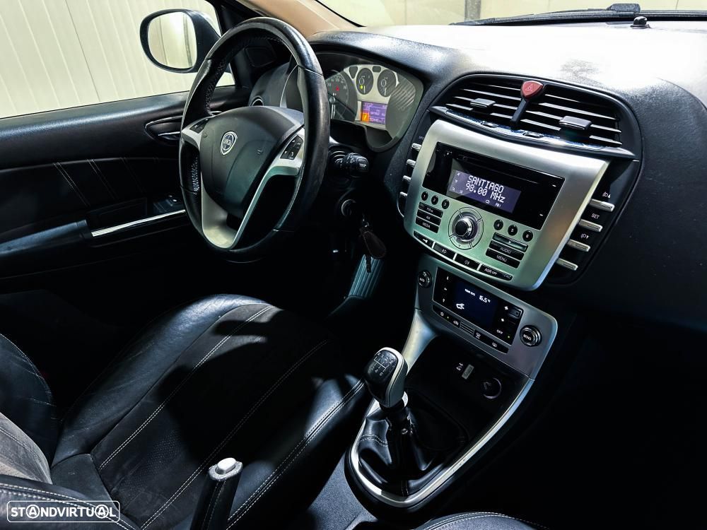 Lancia Delta 1.6 M-Jet Oro - 24