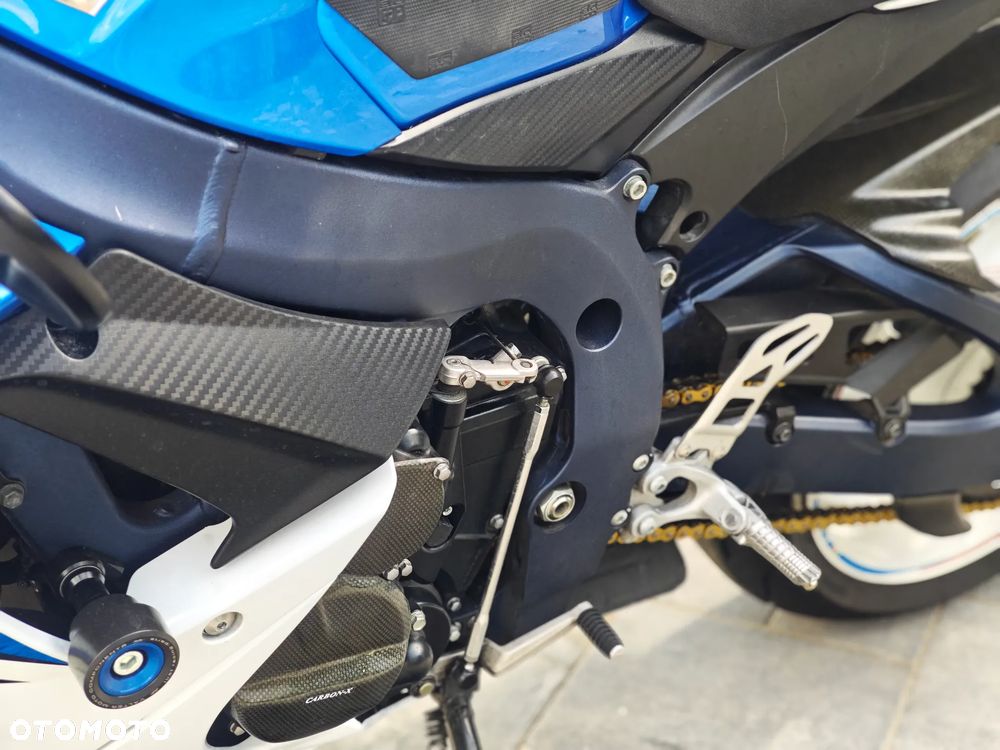 Suzuki GSX-R - 10
