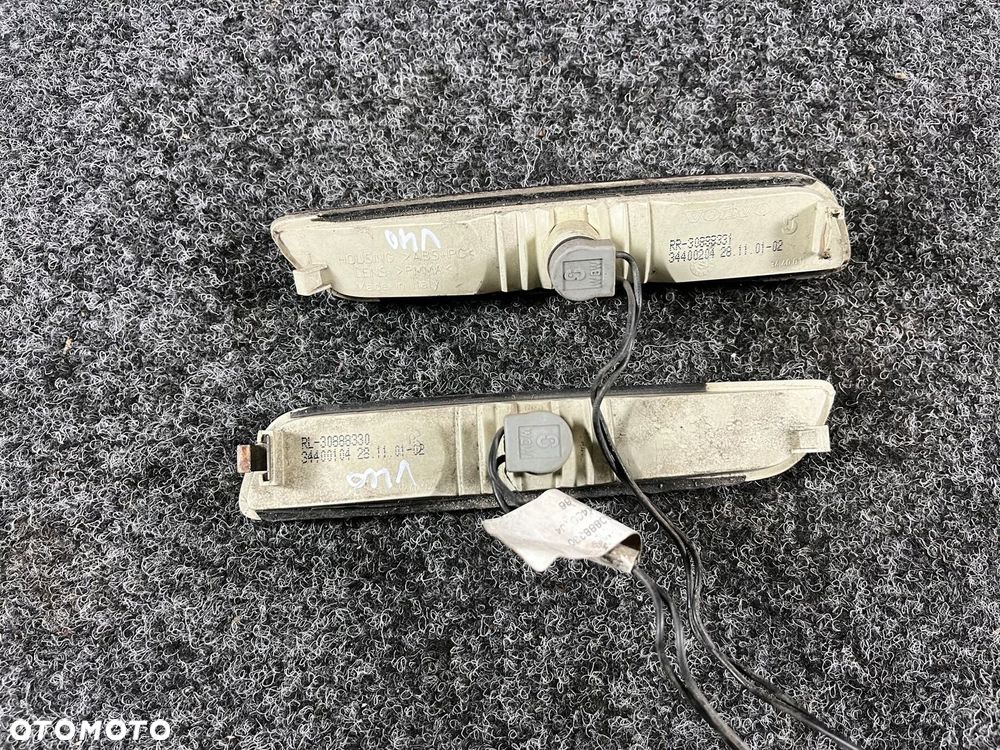 volvo v40 s40 lift 00-04 tylne światła obrysowe obrys obrysówki USA - 4