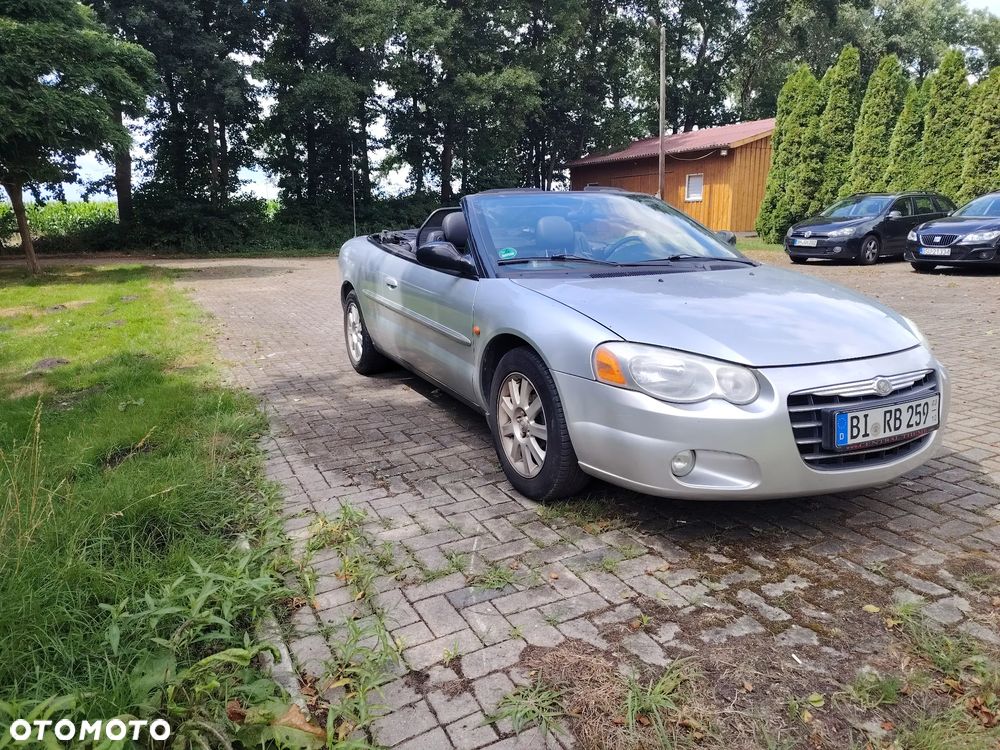 Chrysler Sebring - 10