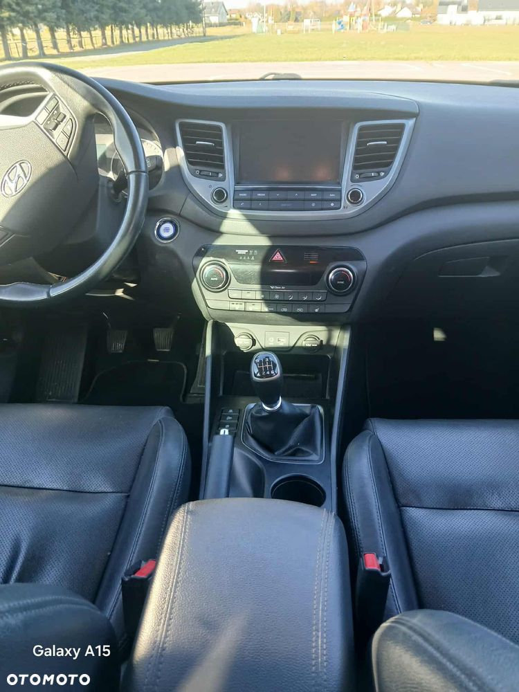 Hyundai Tucson 1.7 CRDI BlueDrive Classic 2WD - 16