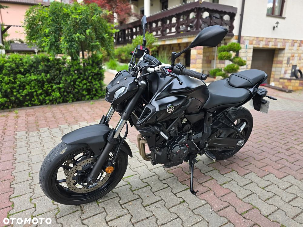 Yamaha MT - 16