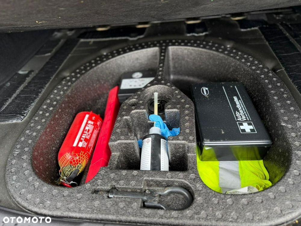 Ford Focus - 32