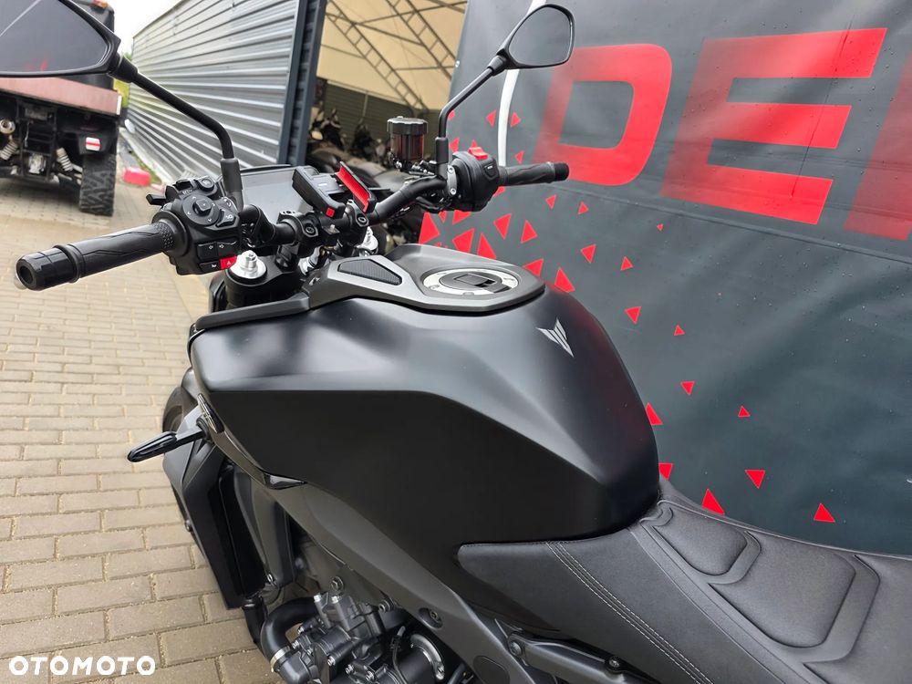 Yamaha MT - 9