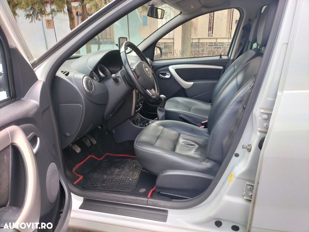 Dacia Duster 1.6 4x2 Laureate - 6