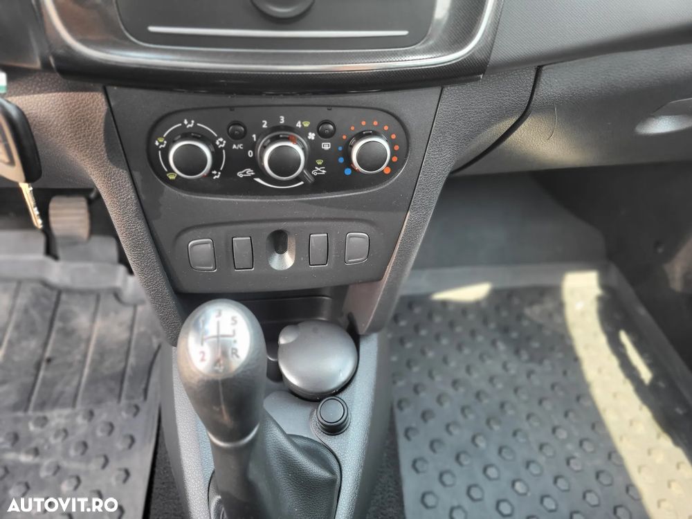 Dacia Logan 1.5 Blue dCi Laureate - 12