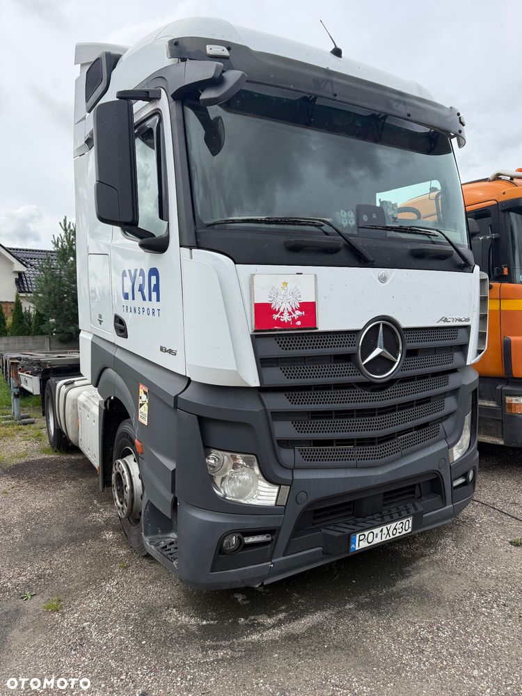 Mercedes-Benz Actros - 2