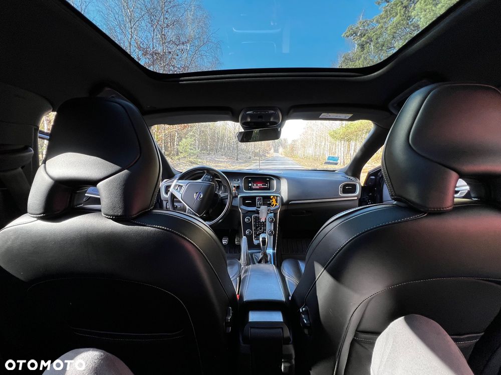 Volvo V40 D4 Drive-E R-Design Summum - 20