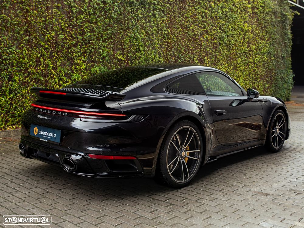 Porsche 911 (992) Turbo S - 12