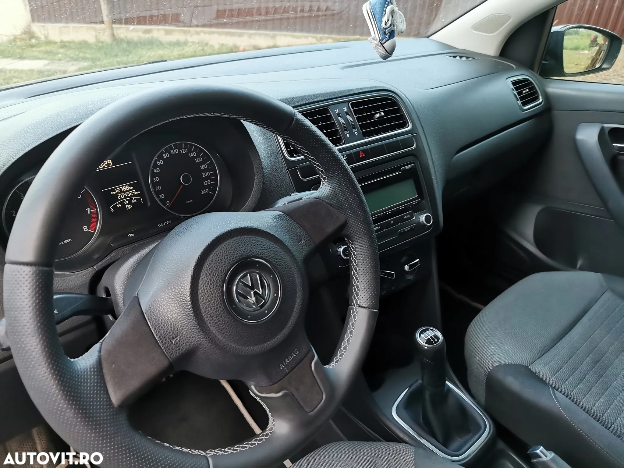 Volkswagen Polo - 13