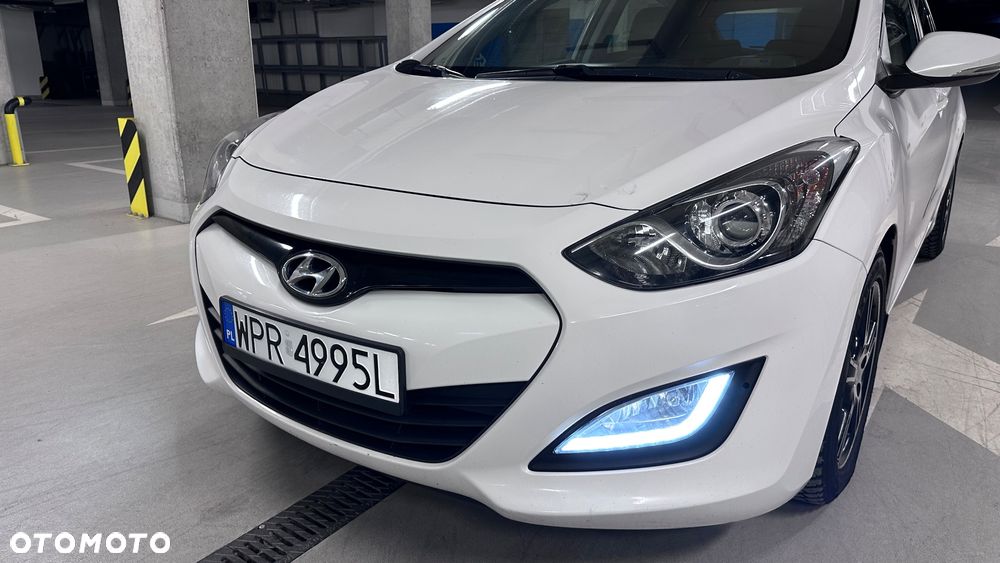 Hyundai i30 blue 1.6 CRDi YES Gold - 21