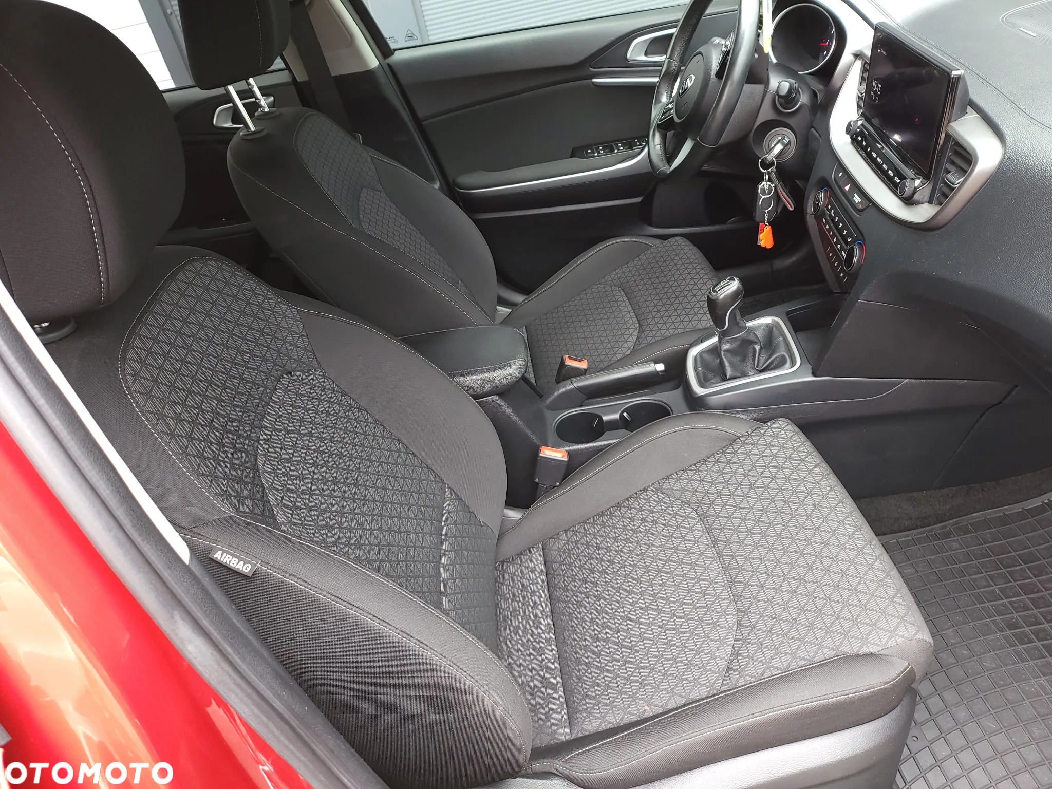 Kia Ceed SW 1.5 T-GDI OPF GT Line - 16