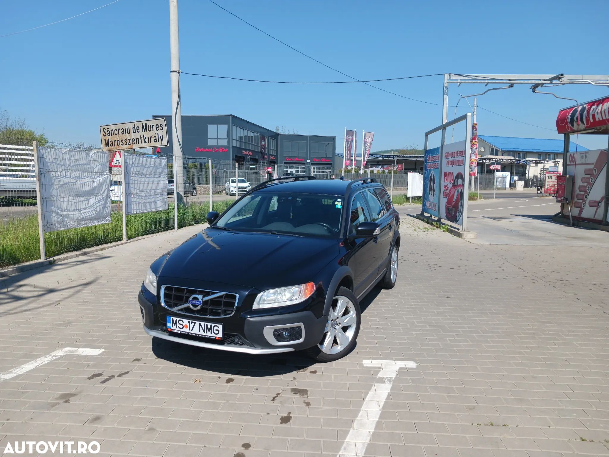 Volvo XC 70 D3 DRIVe Momentum - 1