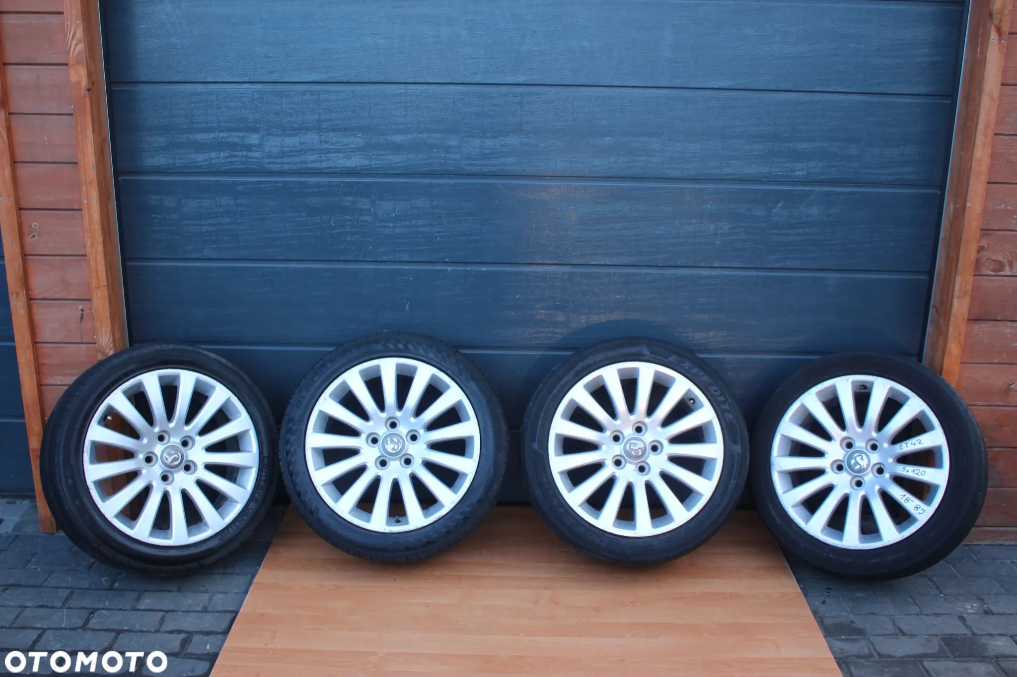 FELGI ALUMINIOWE KOŁA OPONY OPEL INSIGNIA R18 5x120 ET42 - 1