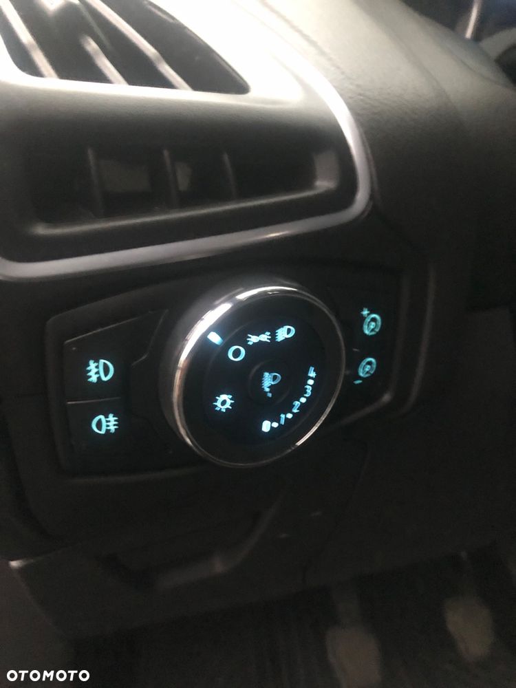 Ford Focus 1.0 EcoBoost Titanium - 13