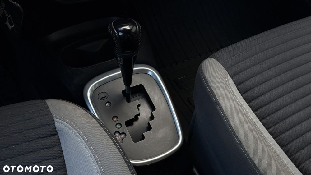 Toyota Yaris 1.5 Selection CVT - 25