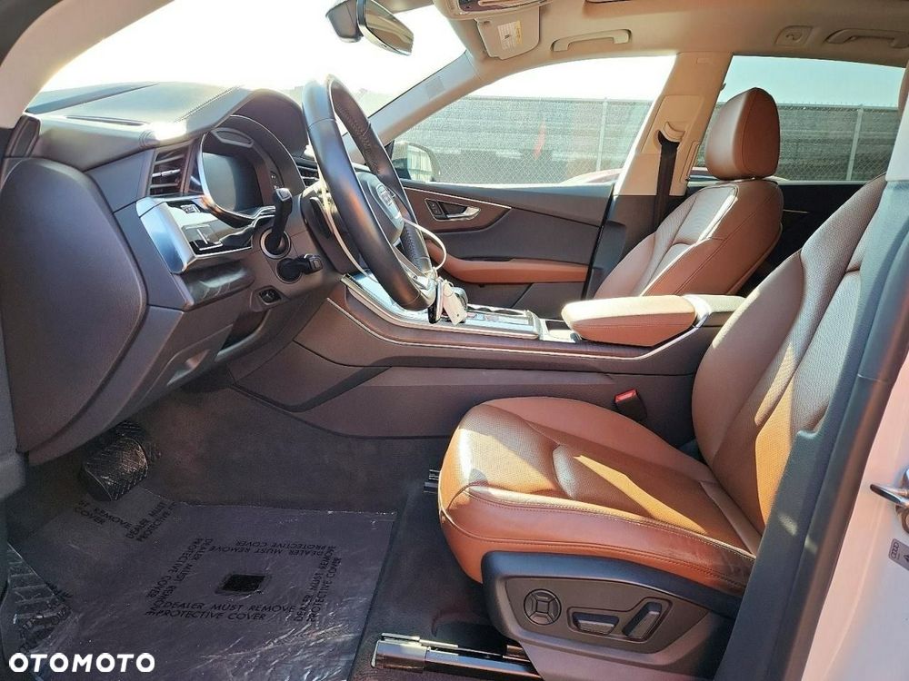 Audi Q8 - 7