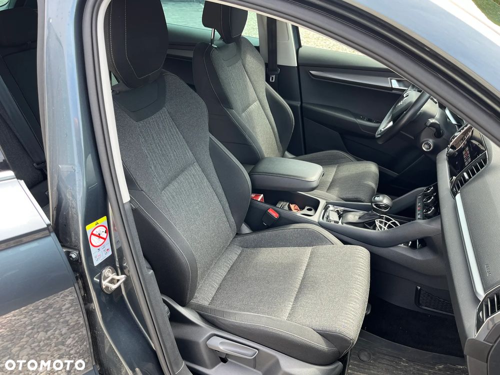 Skoda Karoq 1.6 TDI 4x2 Style DSG - 10