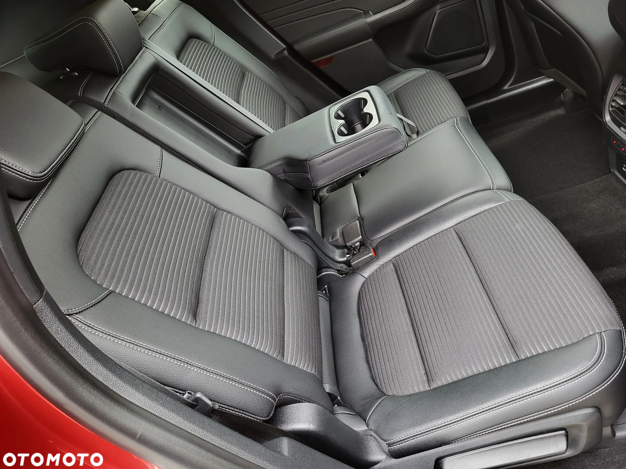 Ford Kuga 1.5 EcoBoost FWD Titanium X - 24