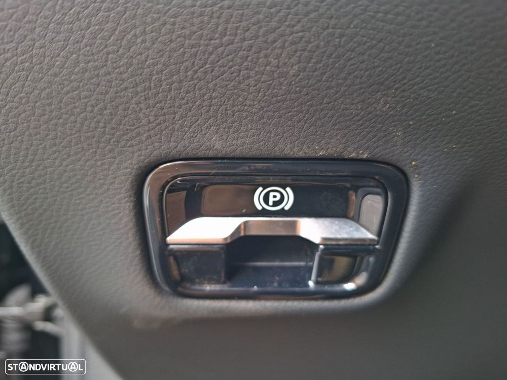 Mercedes-Benz E 220 - 19