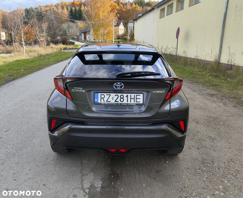 Toyota C-HR Hybrid Club - 9