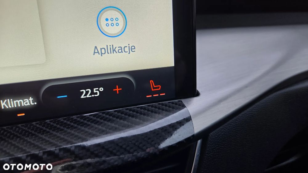 Ford Focus 1.0 EcoBoost Titanium X - 27